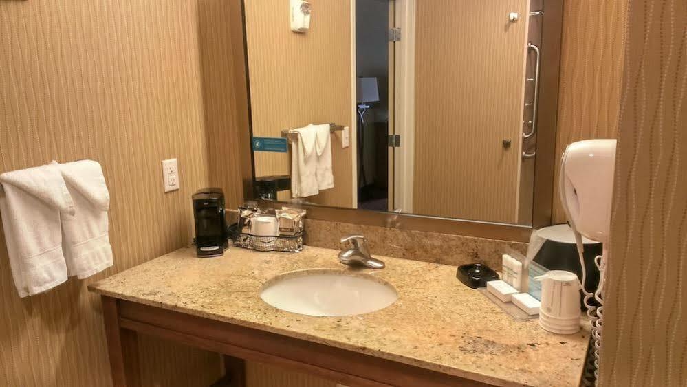 Hampton Inn And Suites Seattle - Airport / 28Th Avenue SeaTac Εξωτερικό φωτογραφία