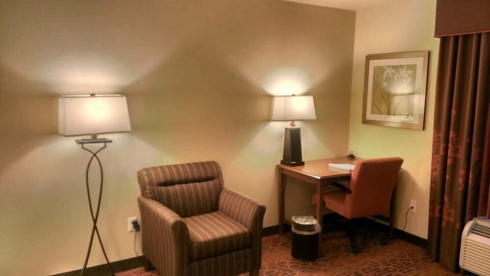 Hampton Inn And Suites Seattle - Airport / 28Th Avenue SeaTac Εξωτερικό φωτογραφία