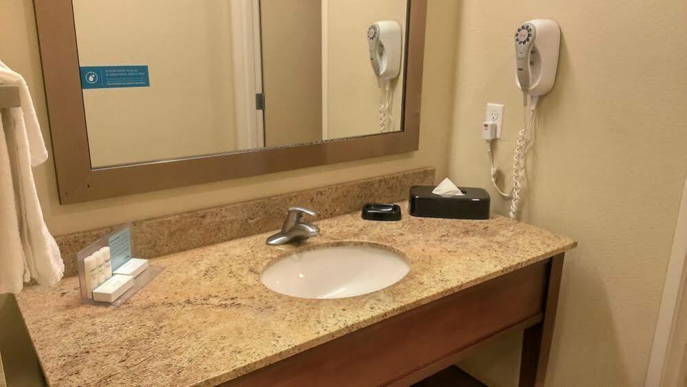 Hampton Inn And Suites Seattle - Airport / 28Th Avenue SeaTac Εξωτερικό φωτογραφία